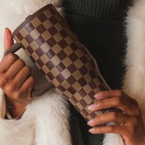 Checkered Brown and Tan Mug 40oz